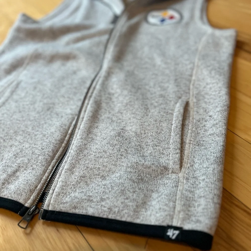 NWOT Pittsburgh Steelers Fleece-Lined Vest - Picture 10 of 11